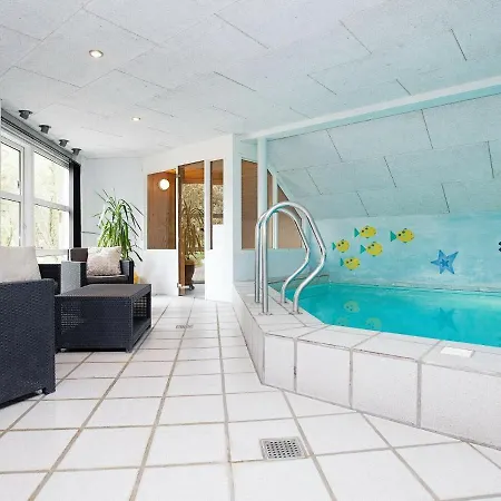 度假居 12 Person Holiday In Bl Vand 布拉万德